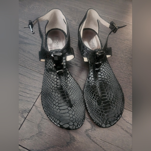 Micheal Kors sandal - Picture 2 of 2